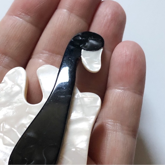 Vintage Lea Stein Paris black & white figural swan brooch pin repaired? - Picture 3 of 11